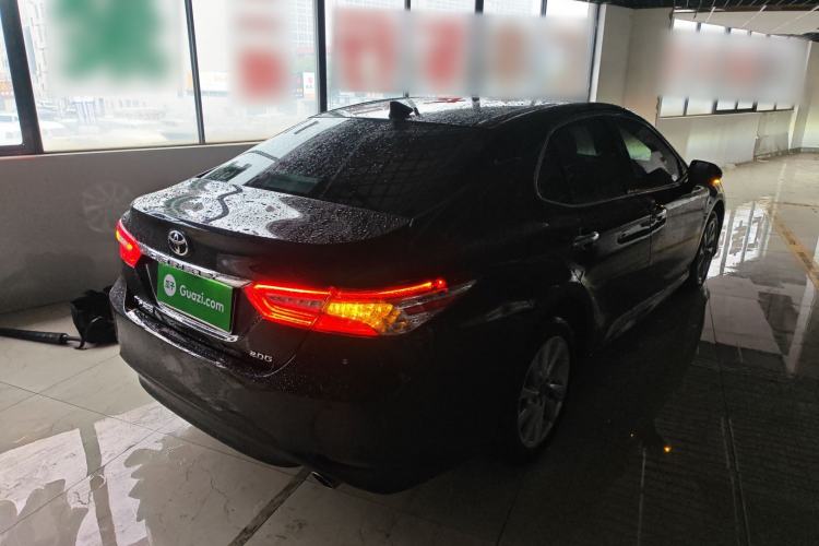 Used Toyota Camry 2021 2.0G Luxury Edition
