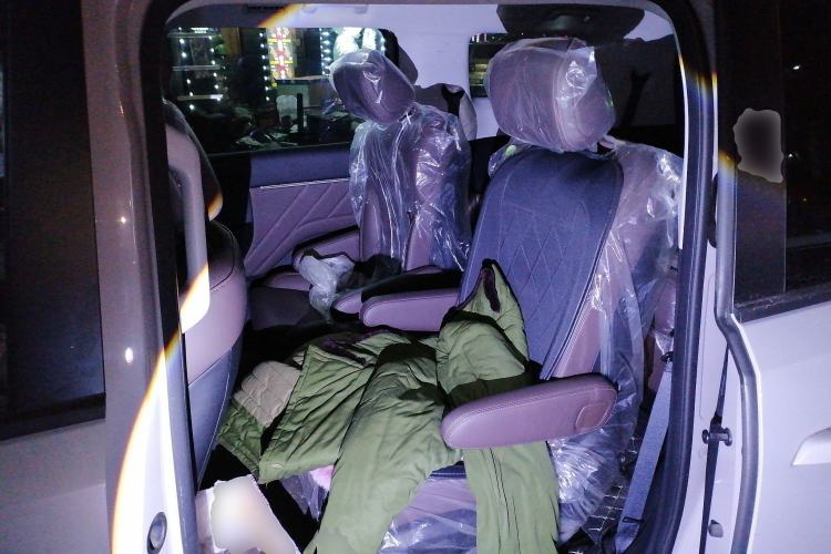 Used Wuling Wuling Starlight 730 2025 Model Plug-in Hybrid 125km Luxury Edition
