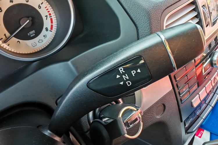 Used Mercedes-Benz E-Class 2014 E 260 Coupe Gear Lever