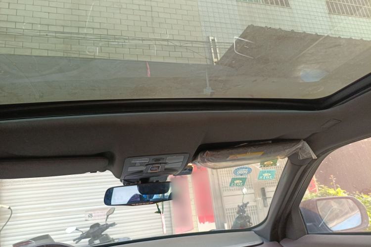 Used Land X7 2015 2.0T Panoramic Prestige Edition Headliner