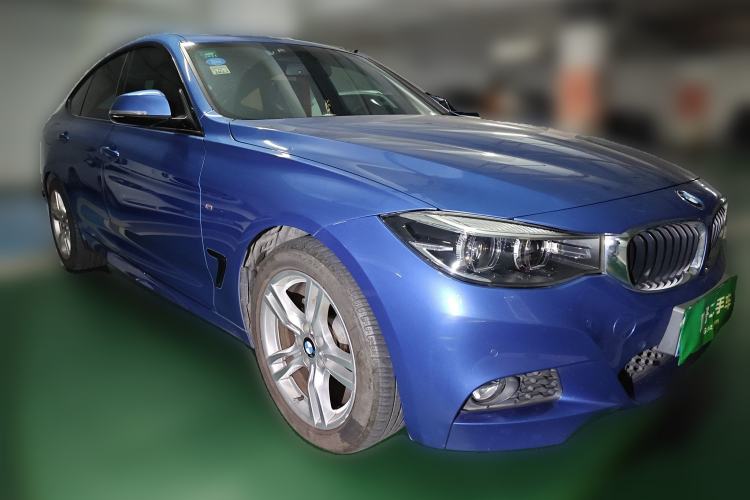 Used BMW 3 Series GT 2018 320i M Sport Edition Front Right 45 Deg