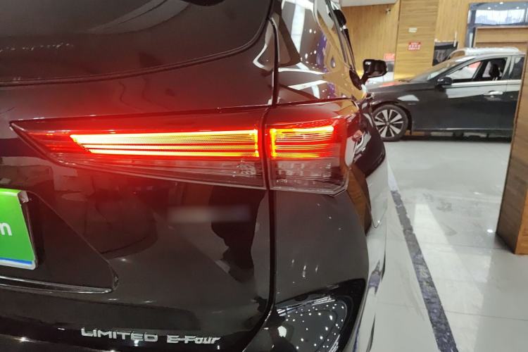 Used Toyota Highlander 2022 Dual-Engine 2.5L Four-Wheel Drive Supreme Edition 7-Seater