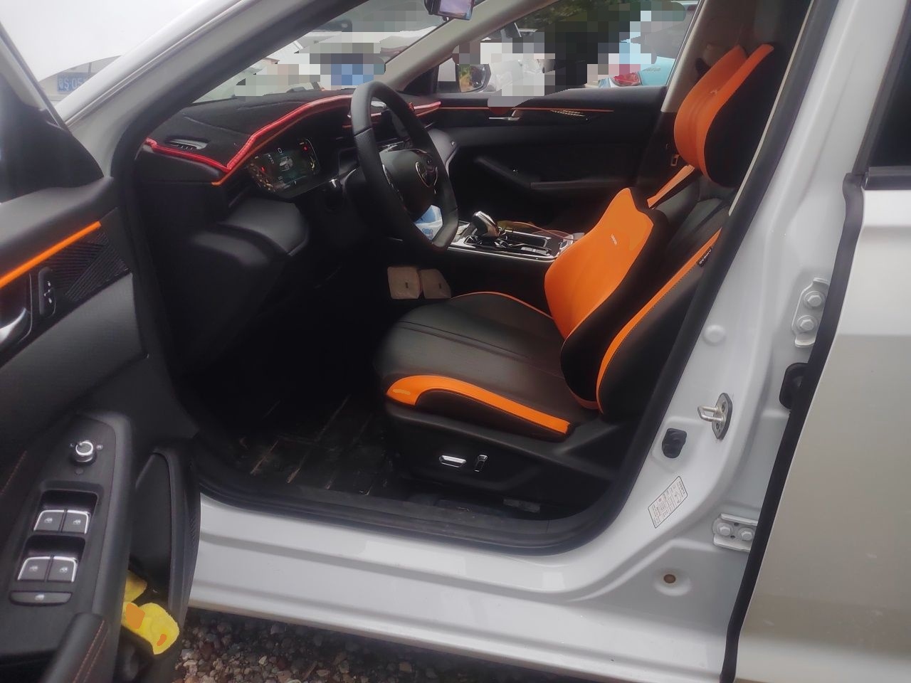 Dongfeng Aeolus Yixuan MAX 2023 1.5T Ultra-Stylish Trendsetting Dad Edition — снимка 16