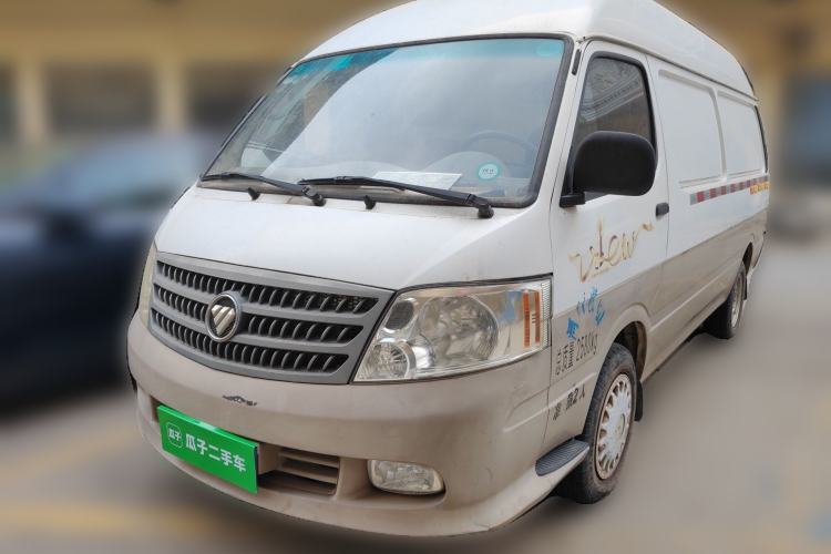 Used Foton Scenic 2014 2.5T Express Standard Long-Wheelbase High-Roof Version with 4J25TC Powertrain