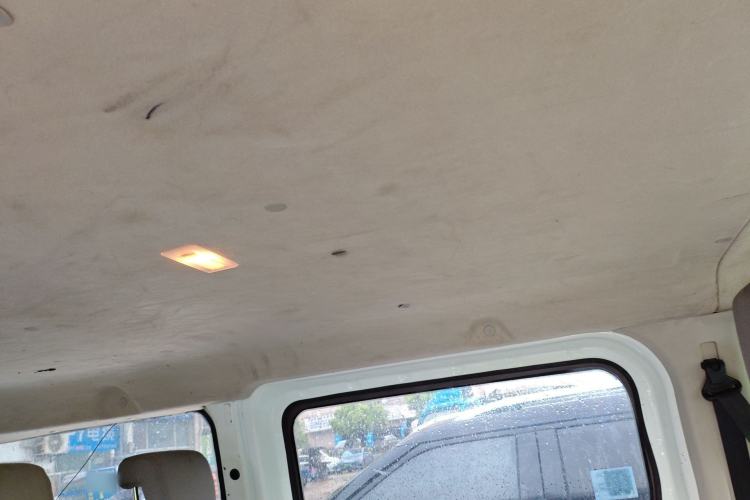 Used Ford Transit 2019 2.0T Diesel Multi-Purpose Commercial Vehicle Short Wheelbase Low Roof 6-Seater China VI Standard
