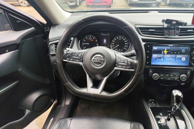 Used Nissan X-Trail 2020 2.0L XL ITS CVT 2WD SmartConnect Comfort Edition Steering Wheel