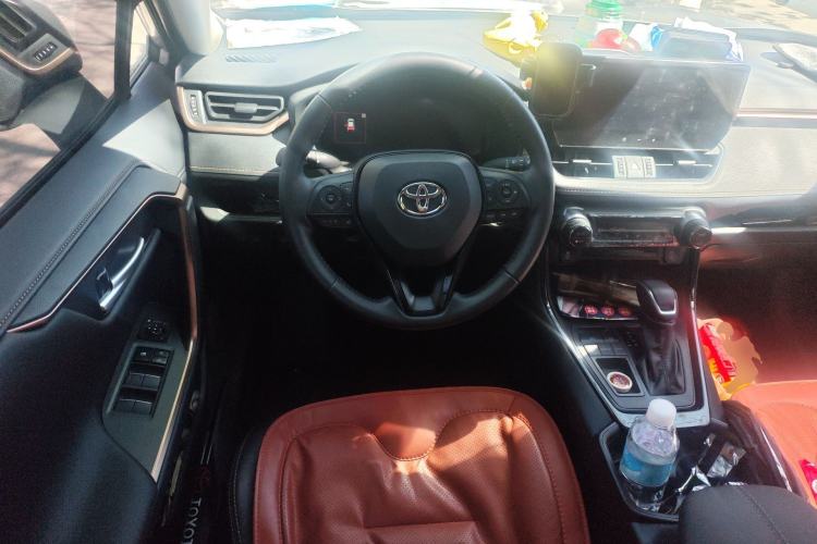 Used Toyota Wildlander 2024 2.0L CVT Two-Wheel Drive Urban Edition
