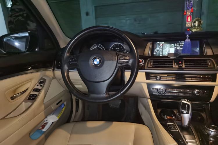 Used BMW 5 Series 2013 530Li Leading Model