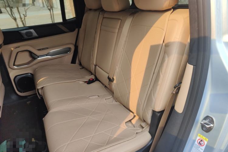 Used Formula Leopard 8 2025 Smart & Brave Flagship Edition 7 Seats