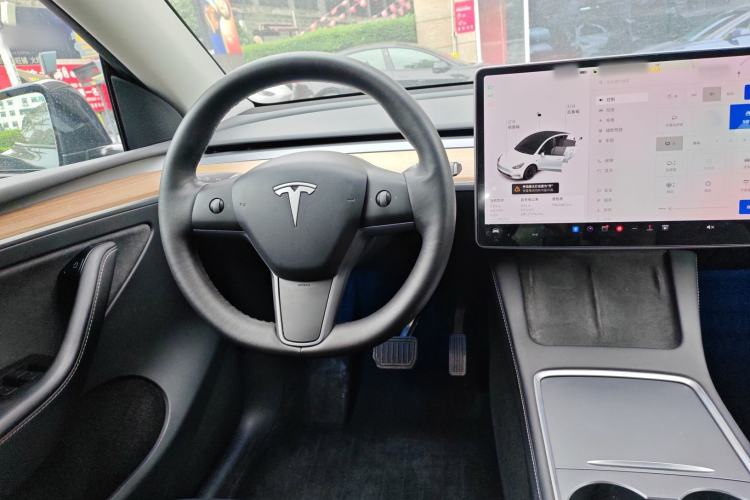 Used Tesla Model Y 2021 Standard Range Rear-Wheel Drive Version