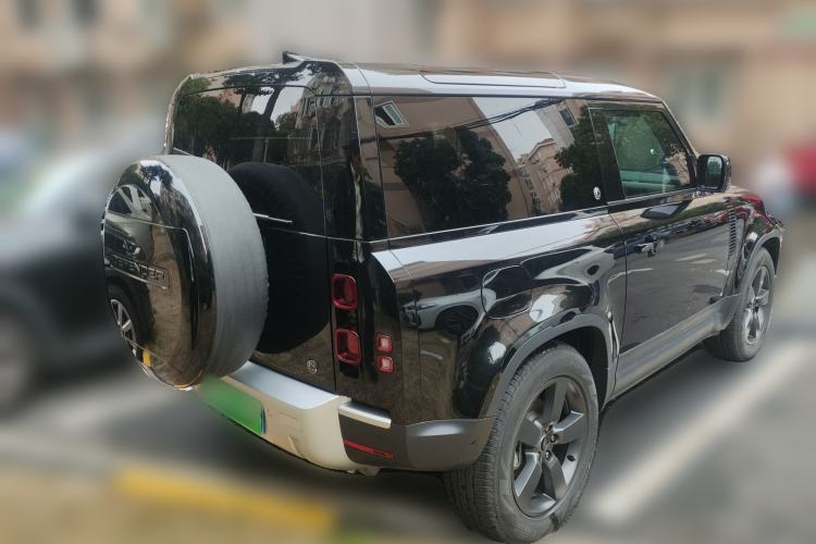 Used Land Rover Defender 2022 90 2.0T P300 Tiger-Power Ambition Edition