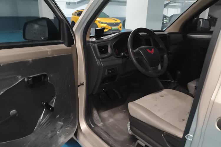 Used Wuling Hongguang V 2021 1.5L Jingqu Version LAR