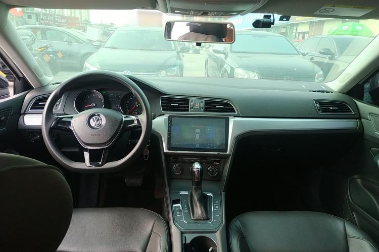 Used Volkswagen Lamando 2017 230TSI DSG Fashion Edition