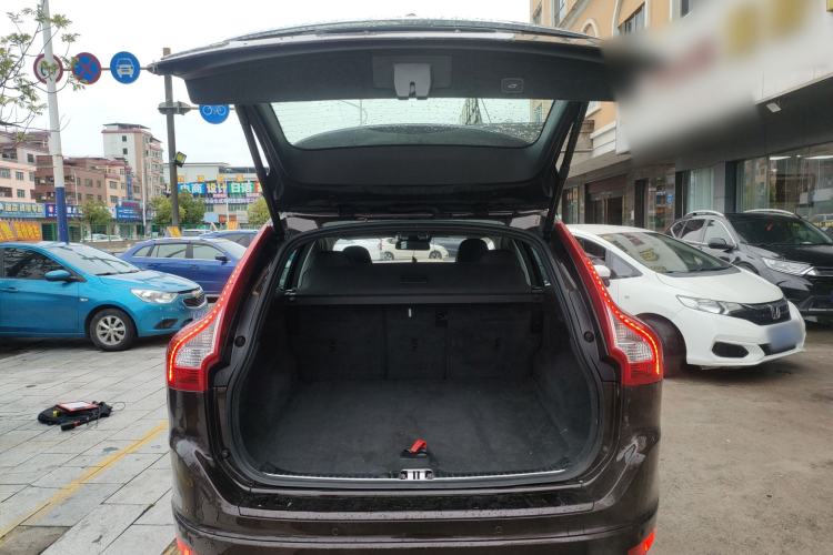 Used Volvo XC60 2017 T5 AWD Smart Drive Edition
