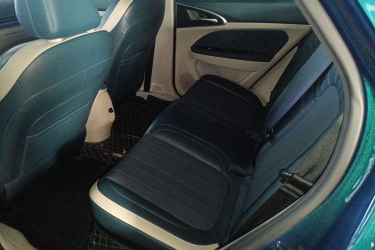 Used ORA Good Cat 2022 400km Standard Range Luxury Version Lithium Iron Phosphate Left Rear Seat