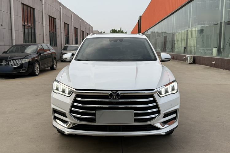 Used BYD Song Pro 2019 1.5T Automatic Luxury Model Exterior 4