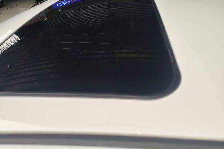 Used Toyota Corolla 2016 Dual-Engine 1.8L E-CVT Elite Edition Roof