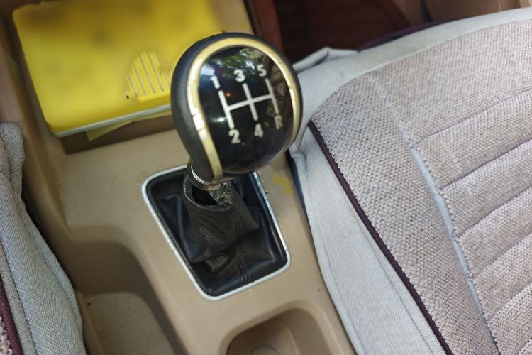 Used Wuling Hongguang 2015 1.5L S1 Standard China V-Emission Standards