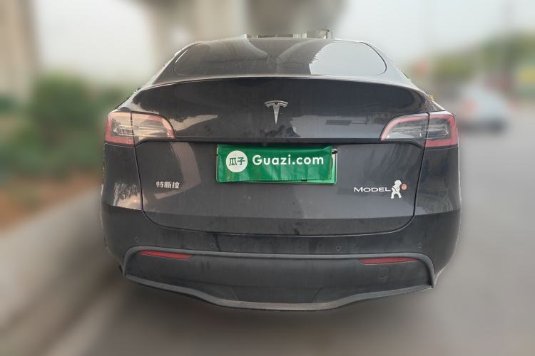 Used Tesla Model Y 2023 Rear-Wheel-Drive Version
