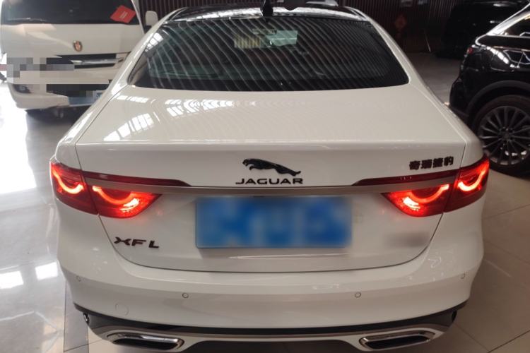 Used Jaguar XFL 2024 2.0T P300 Four-Wheel Drive Flagship Sport Gold Edition
