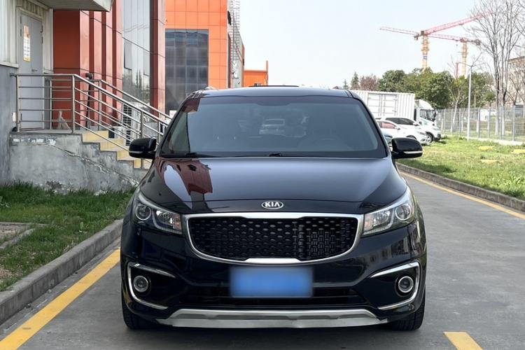 Used Kia Carnival 2015 2.2T Luxury Edition China IV