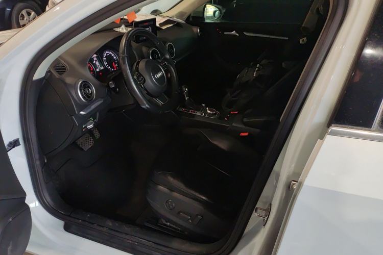 Used Audi A3 2016 Limousine 35 TFSI Prestige Edition
