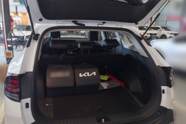 Used Kia Sportage (Chinese Domestic Model) 2025 2.0T Two-Wheel-Drive Prestige Edition
