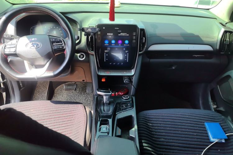 Used Hyundai ix35 2021 2.0L Automatic 2WD GLS Leading Edition Center Console