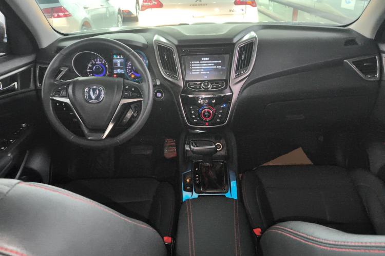 Used CHANGAN CS75 2016 1.8T Automatic Elite Model China V Standard Center Console