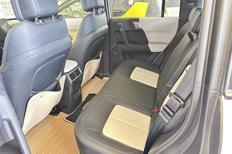 Used iCAR 03T 2024 520km Two-Wheel Drive Long-Range Version
