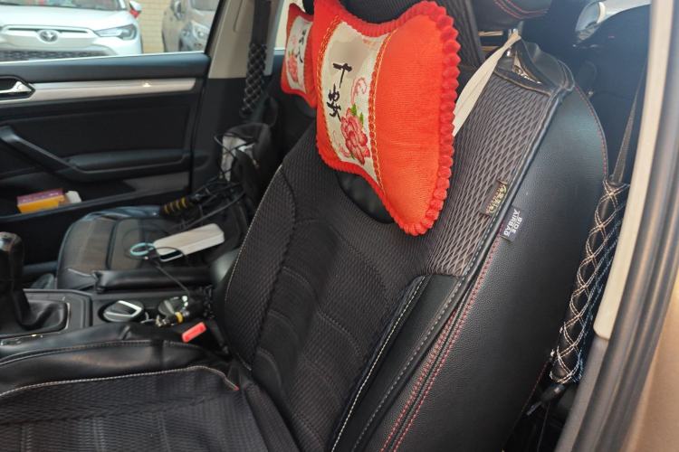 Used Volkswagen Lamando 2017 230TSI Manual Trend Edition
