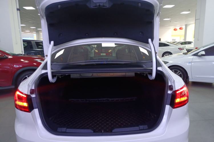 Used Ford Escort 2015 1.5L Manual Comfort Model Trunk