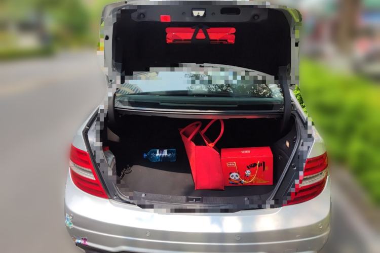 Used Mercedes-Benz C-Class 2011 C 200 CGI Fashion Model Trunk