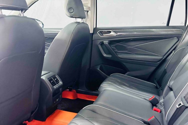 Used Volkswagen Tiguan L 2024 330TSI Automatic Two-Wheel Drive R-Line Enhanced Edition
