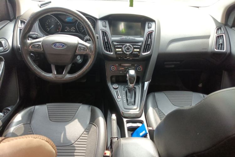 Used Ford Focus 2017 Hatchback 1.6L Automatic Fashion Edition Smart Drive Version
