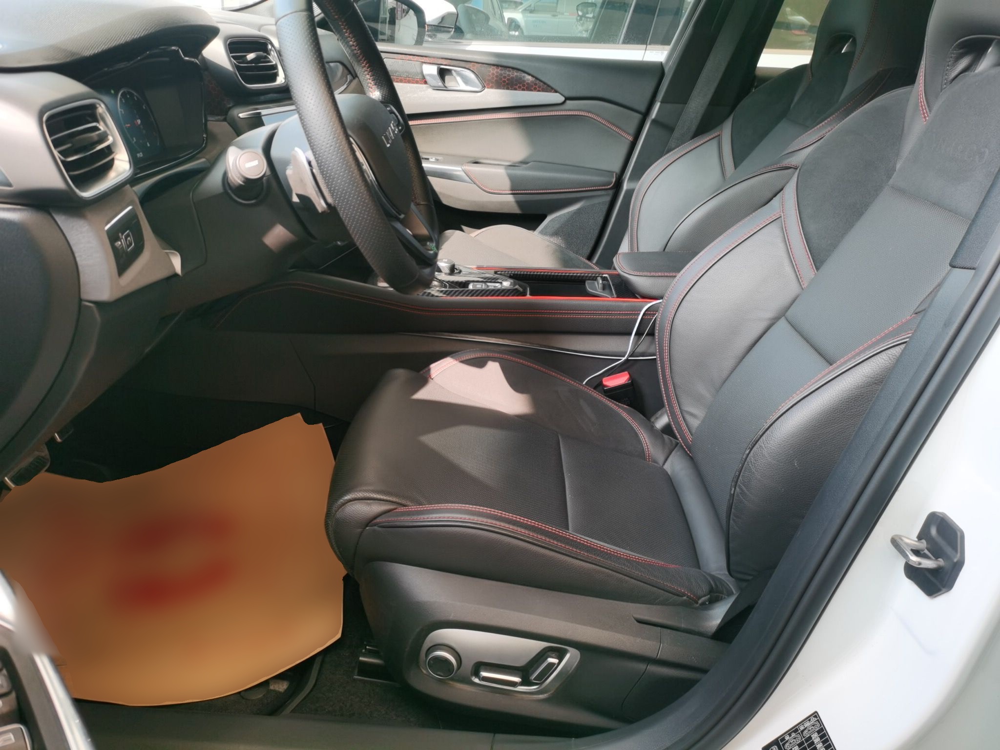 Переднее сиденье в автомобиле