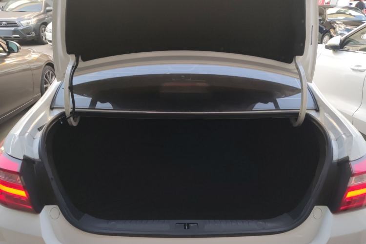 Used Geely Auto Vision 2019 Upgraded Model 1.5L Manual Luxury Version China VI Standard

