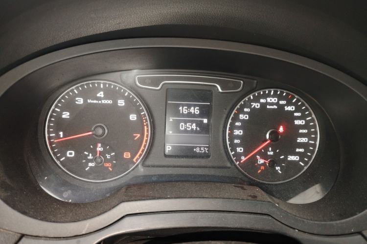 Used Audi Q3 2013 35 TFSI Comfort Model Instrument Cluster