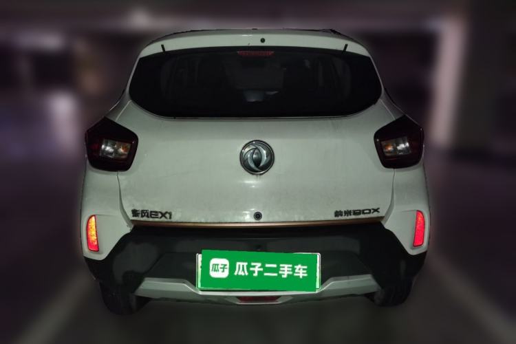 Used Dongfeng NAMMI BOX 2022 Revised Light Wind Edition 201 km Standard Version
