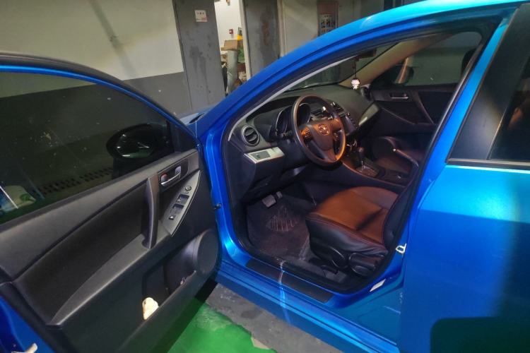 Used Mazda 3 2013 Hatchback 1.6L Automatic Elite Model