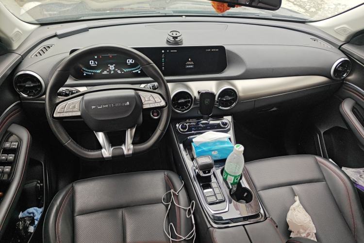 Used FORTHING T5 EVO 2021 1.5TD DCT Diamond Edition Center Console