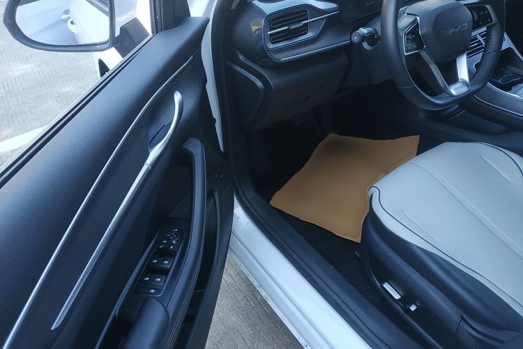 Used BYD Destroyer 05 2023 Champion Edition DM-i 120KM Prestige Model
