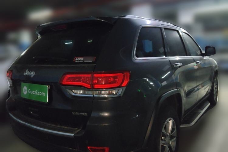 Used Jeep Grand Cherokee 2016 3.0L Elite Navigation Edition Rear Right 45 Deg