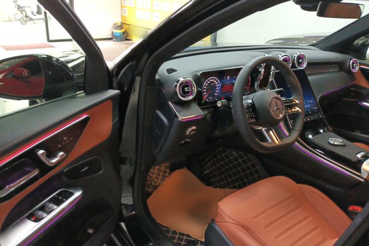 Used Mercedes-Benz GLC 2024 Facelifted GLC 260 L 4MATIC Luxury Version 5 Seats