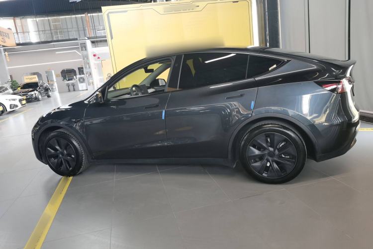 Used Tesla Model Y 2024 Rear-Wheel-Drive Version