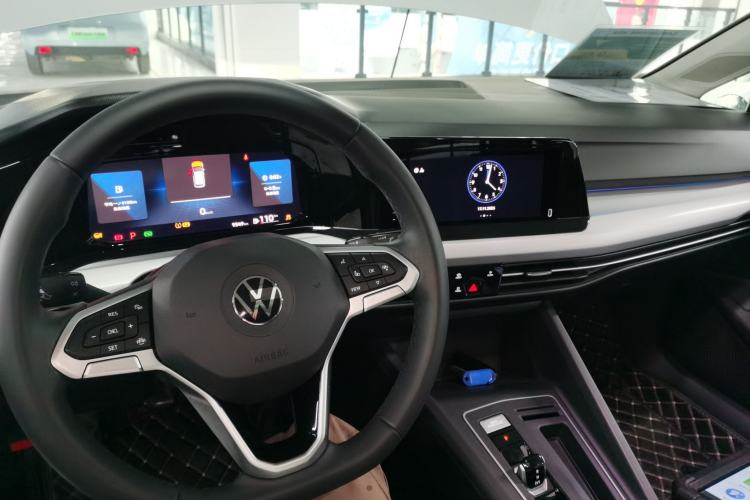 Used Volkswagen Golf 2023 200TSI DSG Pro
