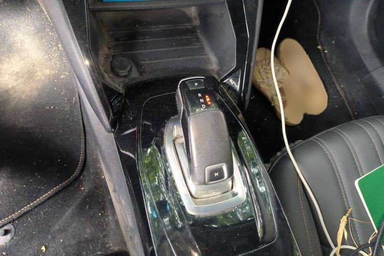 Used Peugeot 2008 2022 230THP THE ONE Gear Lever