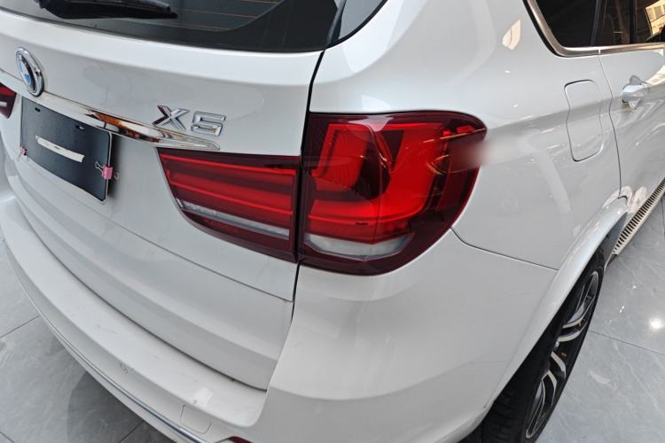Used BMW X5 2018 xDrive28i
