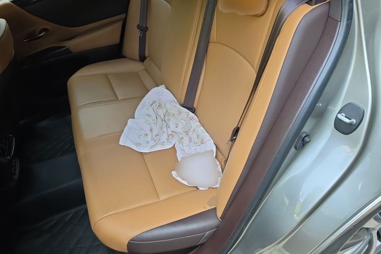 Used Lexus ES 2020 300h Premier Edition