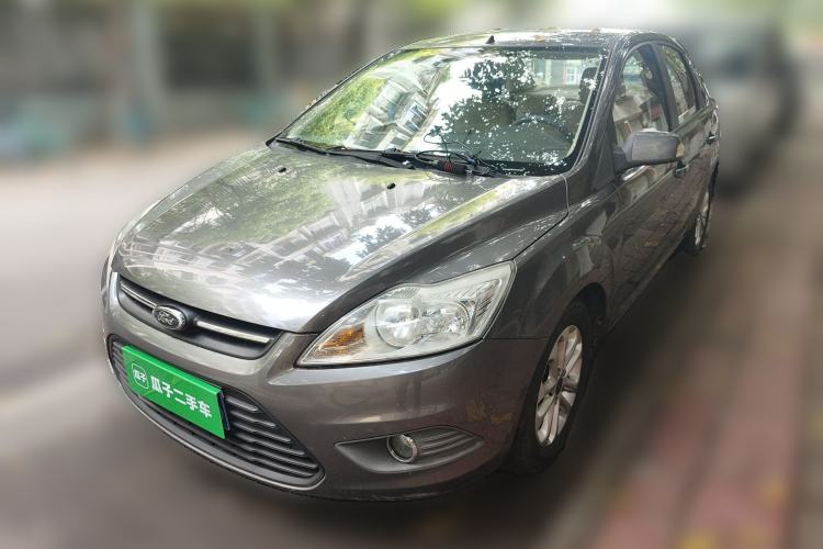 Used Ford Focus 2013 Sedan Classic 1.8L Manual Base Model